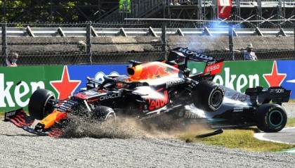 开云入口-F1年末大结局端倪已现？收官战“同归于尽”早有先例
